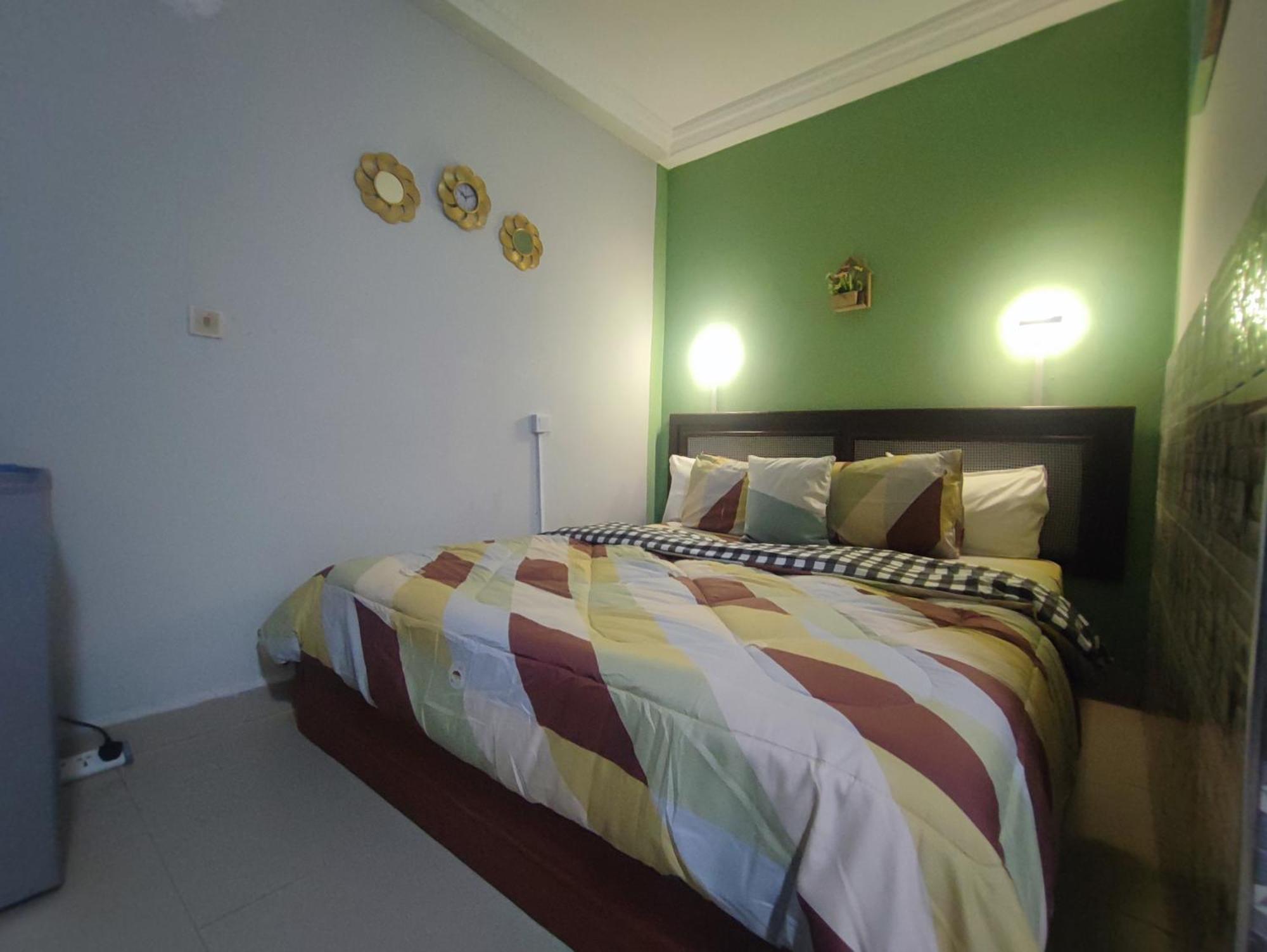 Отель Ellisa Hospitality And Spa Аккра Экстерьер фото