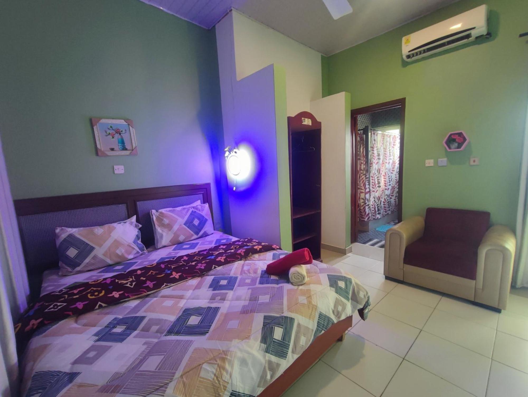 Отель Ellisa Hospitality And Spa Аккра Экстерьер фото